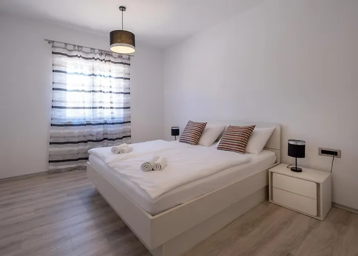 Stari Ribar * Lovište