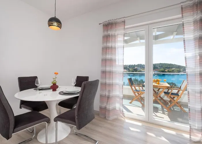 Stari Ribar * Lovište